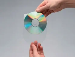 CONNECT SOPORTES CD ADHESIVOS BOLSA SOLAPA 10 UDS CS46170