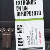 EXTRAÑOS EN UN AEROPUERTO