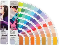 GUIA DE COLORES PANTONE PLUS FORMULA GUIDE INCLUYE INDICE DE COLORES Y ACCESO WEB DE PANTONE PARA DISEÑO