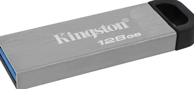 KINGSTON DATATRAVELER KYSON MEMORIA USB 128GB - 3.2 GEN 1 - 200 MB/S EN LECTURA - DISEÑO METALICO - COLOR PLATA (PENDRIVE)