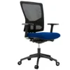 SILLA ROCADA DE OFICINA CON BRAZOS TAPIZADA EN TELA INGNIFUGA Y RESPALDO EN POLIMERO COLOR AZUL