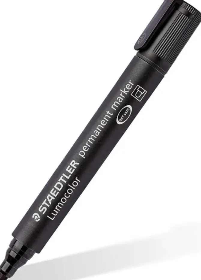 STAEDTLER LUMOCOLOR 352 ROTULADOR PERMANENTE - PUNTA REDONDA - TRAZO 2MM APROX - CAPUCHON CON CLIP - SECADO RAPIDO - COLOR NEGRO