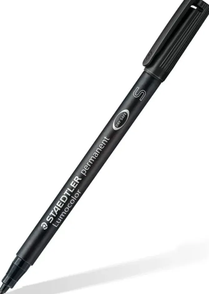 STAEDTLER LUMOCOLOR PERMANENT 313 ROTULADOR PERMANENTE DE PUNTA FINA - TRAZO 0.4MM - SECADO RAPIDO - COLOR NEGRO