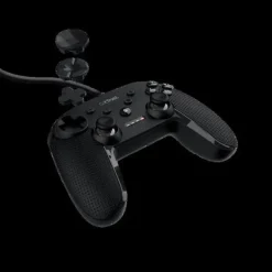 TRUST CONTROLADOR PARA GAMING MUTA - CABLE DE 3 METROS - GATILLO SENSIBLE A LA PRESION - PERSONALIZABLE - 15 BOTONES - PALANCA ANALOGICA